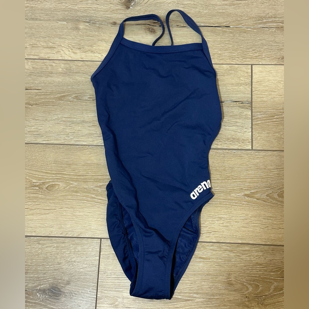 Arena team Challenge Back One Piece Swimsuit size USA 26 Navy Blue